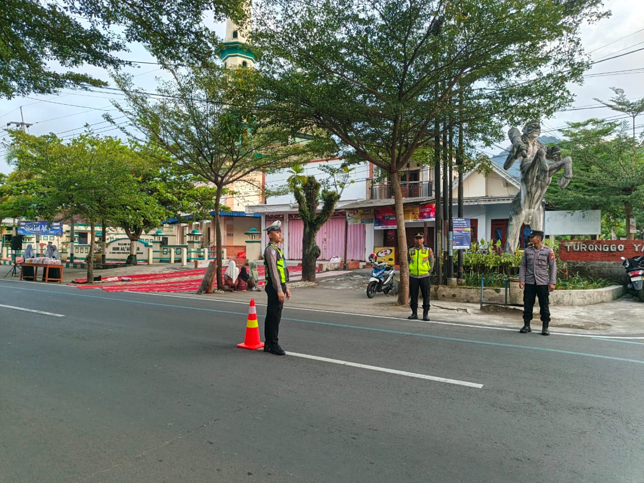 Kerahkan Ratusan Personel, Kapolres Trenggalek: Alhamdulillah, Perayaan Idul Adha Kondusif