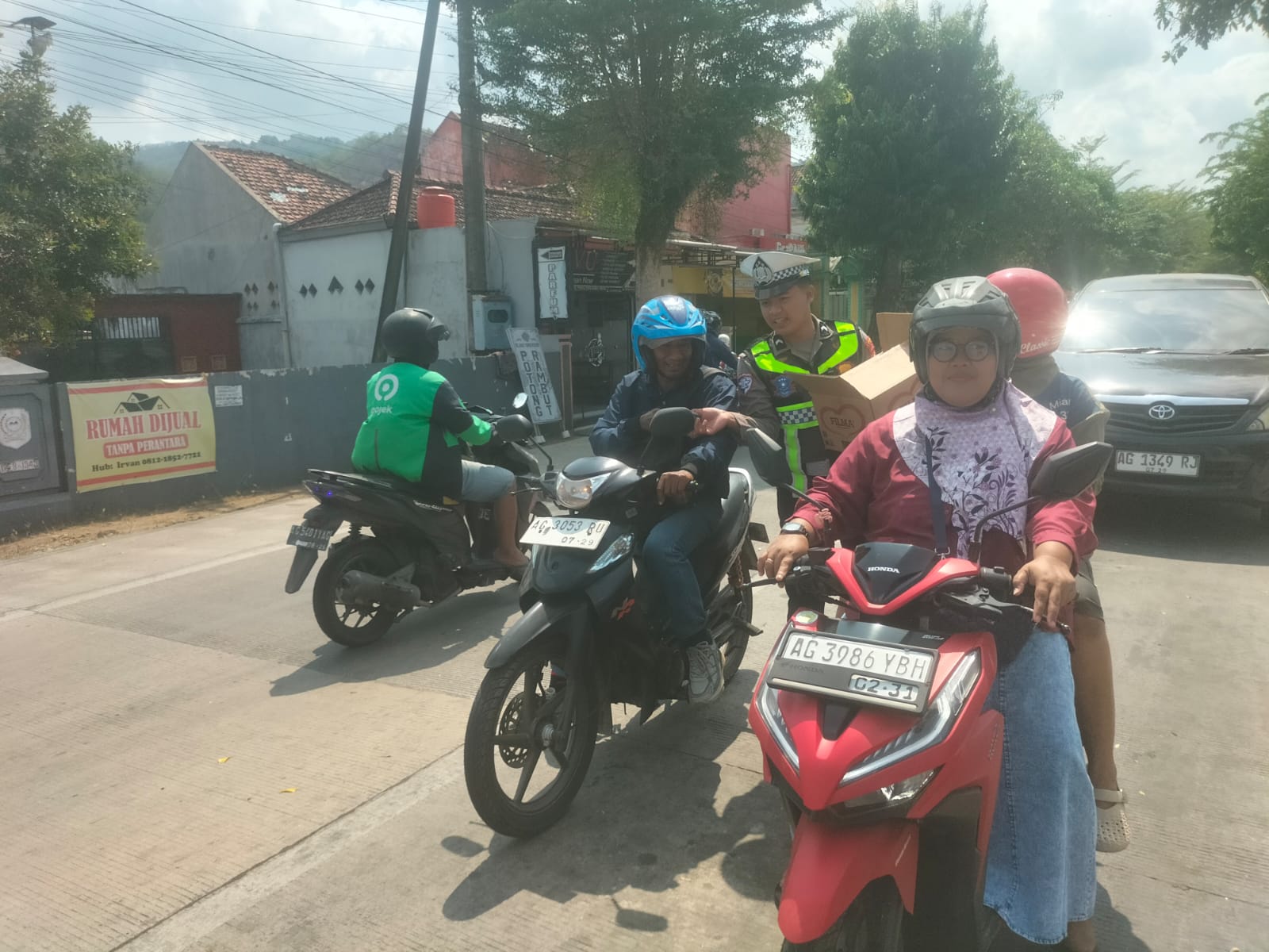 Unik, Cara Polres Trenggalek Apresiasi Pengendara Tertib Berlalu Lintas