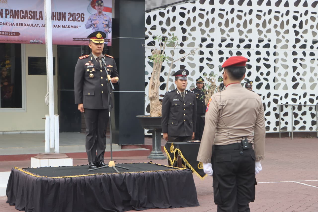 Kapolres Trenggalek Pimpin Upacara Hari Kesaktian Pancasila: Kokohkan Semangat Persatuan