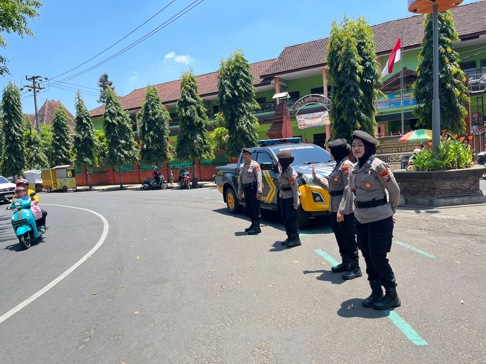 Berikan Rasa Aman, Polres Trenggalek Kerahkan Patroli Polwan